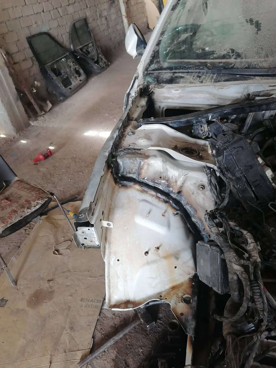 ورشه وسمكره بأدار سلام السمكري انواع سيارات الحديثه عنوان ناصريه حي صناعي لبلوك الرابع الستفسار رقم الهاتف ***********
