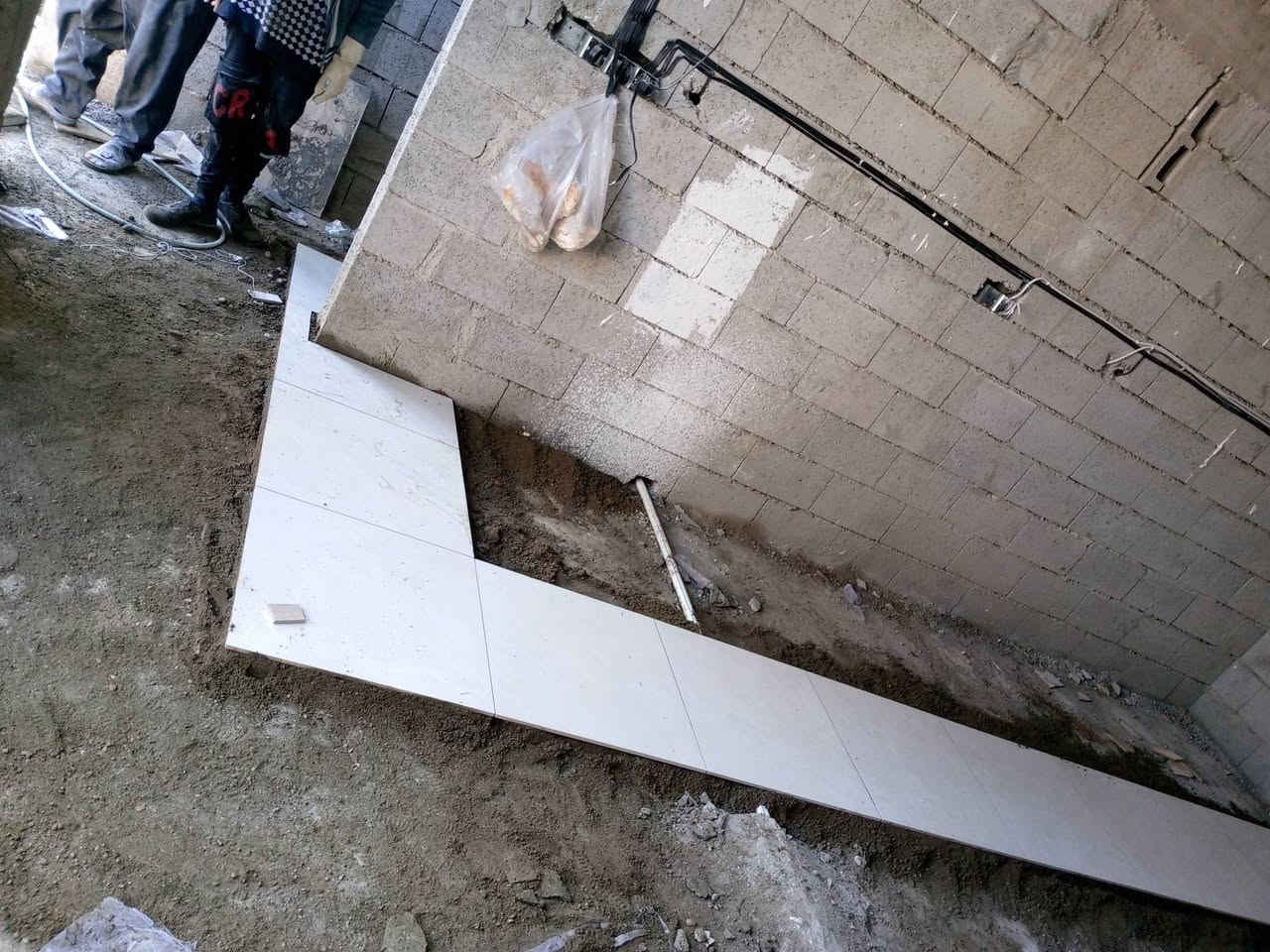 اسطه سيراميك ومرمر داخل كركوك.
***********
