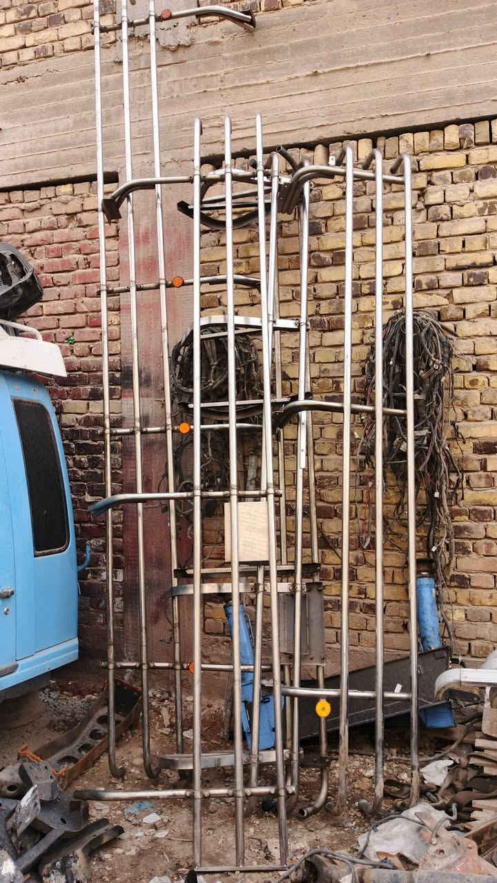 السلام عليكم ورحمه الله وبركاته
اسبايدرات ستيل بوري طول سته وربع وسته اله ربع 
مكان حله شارع 80 استفسار ***********
