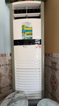 سبلت نوع Tcl نضيف جدا مستخدم موسم واحد فقط  غير داخل صيانة  مليون و150...
