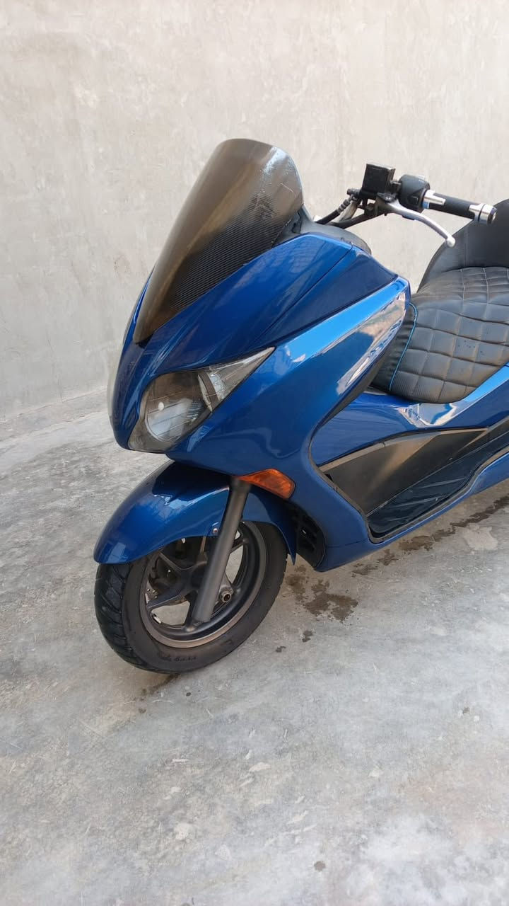 للبيع فورزه 0/10 جاهزه  من كلشي مكينه بلاد ما مفتوحه الدراجه  مصبوقه للجماليه صبق حراري فرن السعر مليون ونص بيهة مجال مكاني بغداد  ***********
