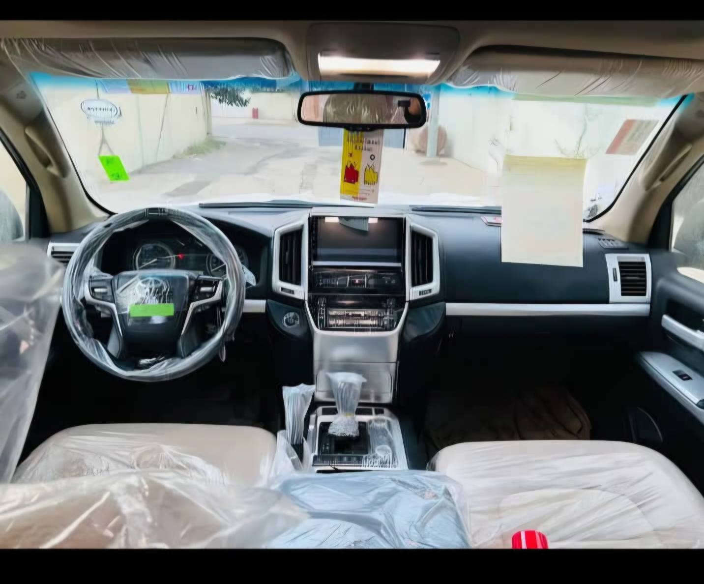 ونةوشة دوبي موديل(2008)كةراوة (21)كامل  (8)بستونة فول مواصفات سياركة وك شوشية يك دينار مةسرفي نية مالي دوستة (***********) كالار, السليمانية
