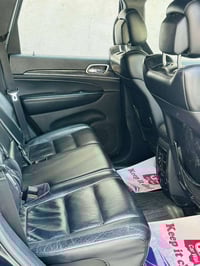 للبيع جيب كراند شيروكي لمتد موديل2018 فول مواصفات عده رادار امامي فتحه...