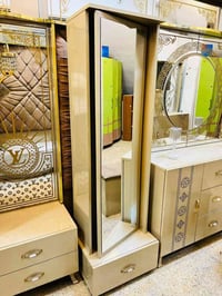 ٨ قطع • نضافة ٨٥% • مرايا دوار