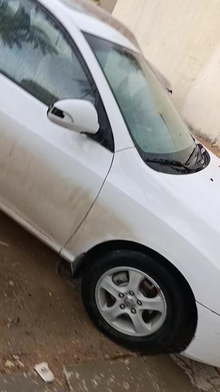 سلام عليكم النترا للبيع موديل 11خليجي مكينه جديده كير مكفول فتحه اشاير بل مري 
بيهه قطعه تبديل وربع باب صبغ رقم شمالي سليماينه 
السعر 107وبيهه مجال بسيط الشراي يتصل مكاني شاميه ***********
