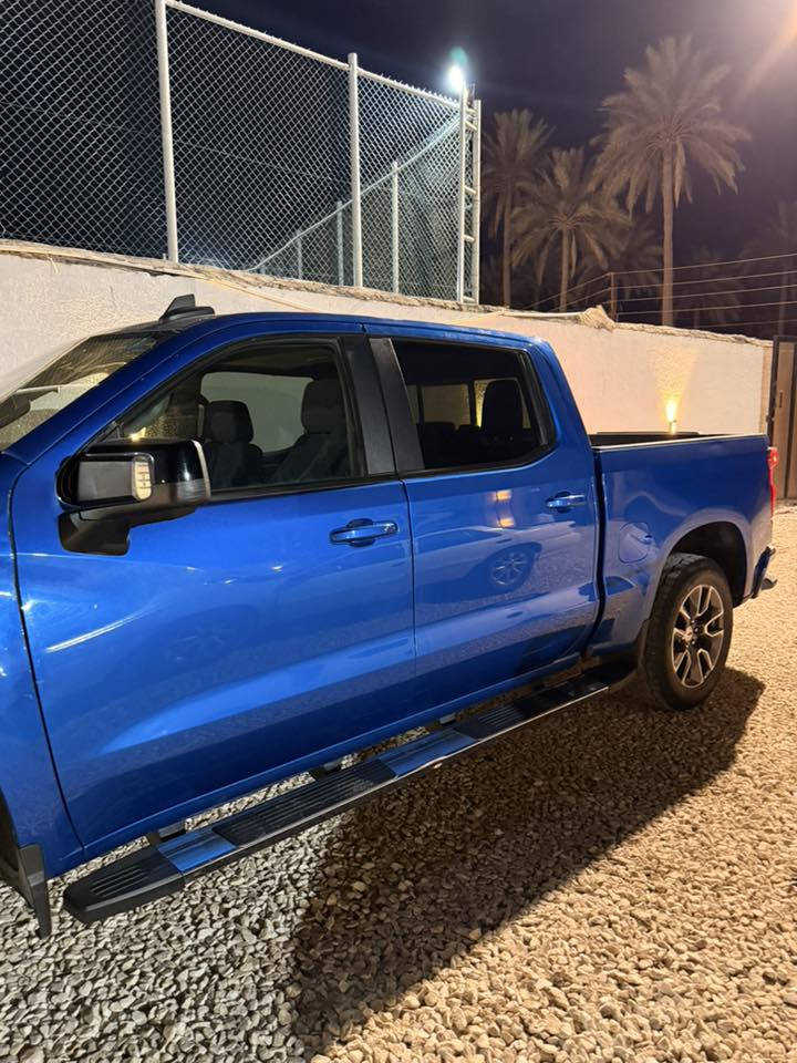 السلام عليكم سلفرادو 2022  TRX ماشيه 35000 كيلو رقم بغداد سنوية جديدة باسمي وارد امريكي حادثها قماره فقط واكع عليها حجاره باقي السياره مكفولة كير بطح داخل تاهو 
باقي التفاصيل 
*********** 
هذا رقم صاحبها مكلف بالنشر
