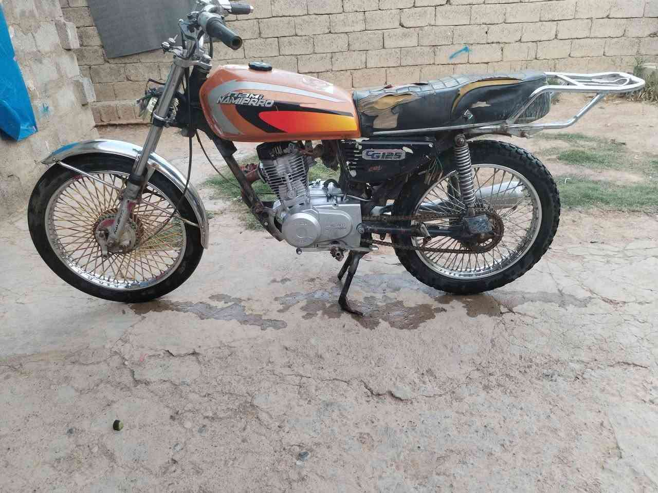 للبيع نامي محرك شرط منافيس الاصلي مديل 17،السعر 180 الف وبي مجال لشراي مكاني قريتاق ***********،واتس
