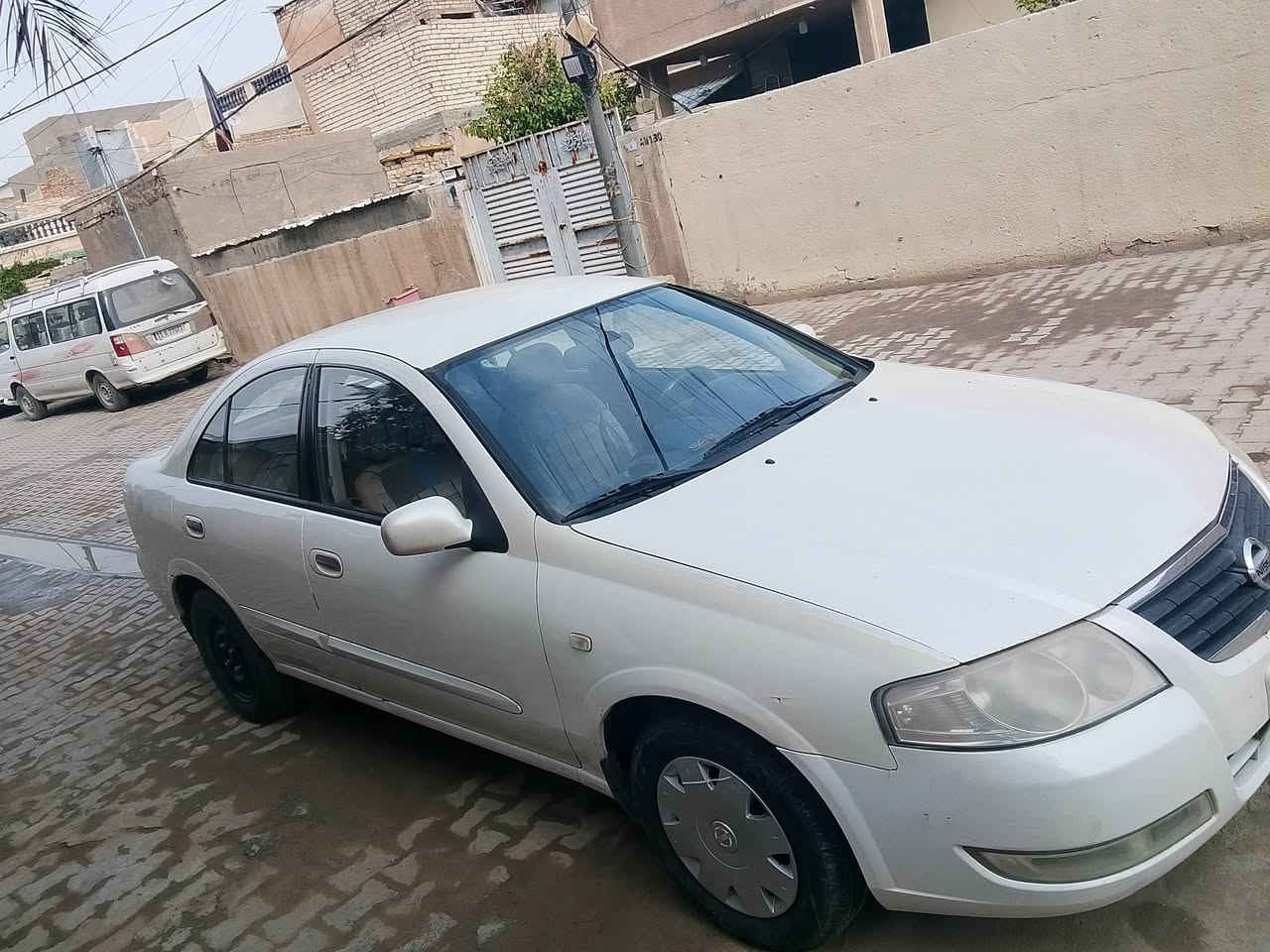 أسلام عليكم ورحمة الله وبركاته
سني 2009
سياره جاهزه بس يرادلها تلحيضات بسيطه السعر 83
اترايها للبصره 
المكان البياع 
الرقم ***********
