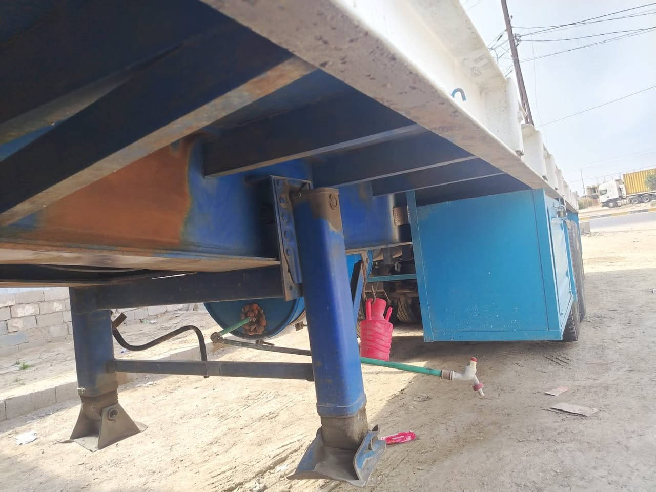 سلام عليكم عربانه اللبيع.        جوبلس شاصي 16 دناكير 14 تركي ثنين رفاع تخم تاير *********** سعر ٨٠ وبيه مجال
