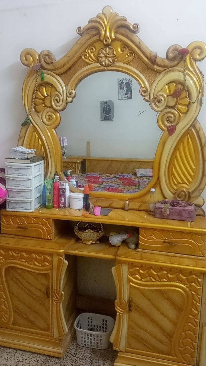 غرفة نوم للبيع مستعمله
شغل عراقي 
خلي سعرك 
بغداد البلديات


**إذا كنت صاحب هذا الإعلان وتريد حذفه لأي سبب، رجاءا أرسل رسالة إلى الدعم الفني**