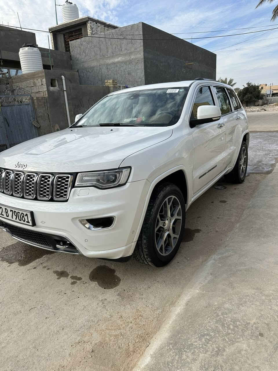 السلام عليكم جيب موديل ٢٠٢١ مكفوله كفاله عامه رقم شمالي أربيل بسمي خليجي السياره فول مواصفات واحد ع واحد وكالة هارمي. ماشيه ٣٧ الف  اخوان السياره جديده مال جناي السعر ٣٤٥ للاستفسار ع رقم ***********
