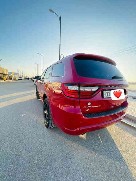 السلام عليكم ورحمة الله وبركاته . للبيع دوج دورنكو موديل 2019 وارد امريكي محرك 6 سلندر 3600cc السيارة فول مواصفات عدا الفتحة ضررها ( بيبان اثنين صبغ باب السائق وباب خلف السائق والبنيد هم مصبوغ والجاملغ من صفحة الصدر مبدل بلادي وصورة السونار وياها ) السيارة ماشية 96 الف ميل السيارة رقمها بغداد تحويل ثاني يوم مكان السيارة الكوت السعر (23 الف دولار) 230 ورقة 
ملاحظة : اني مكلف بالنشر فقط السيارة مو الي هذا رقم صاحب السيارة (***********)
