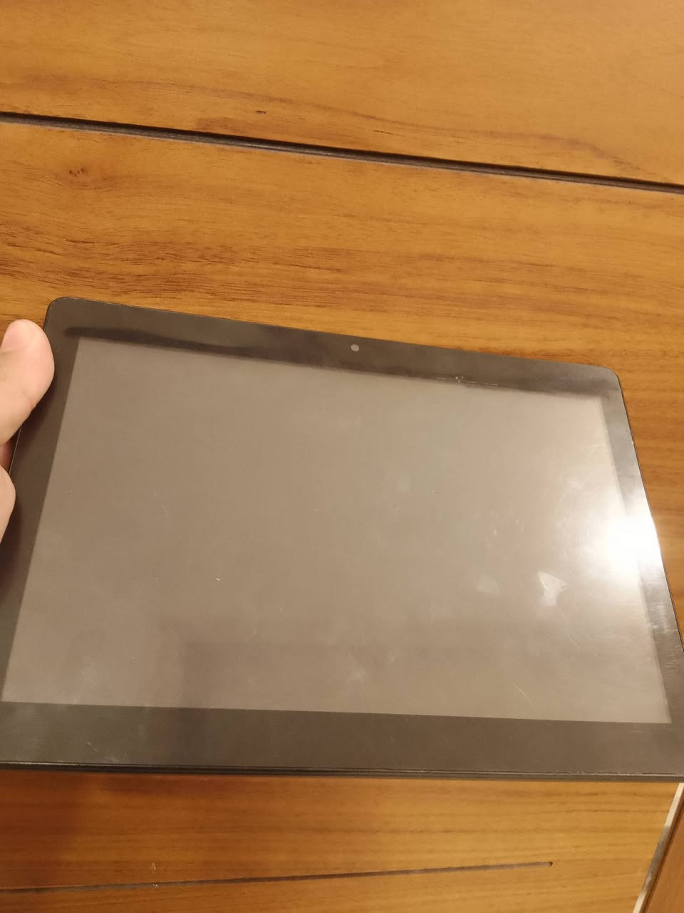 اسلام عليكم ايباد ذاكره 64حجم 
10انج شغال وكلشي مابي فقط خدوش بل شاشه 
مكان بغداد اليرموك السعر 45الف ***********
