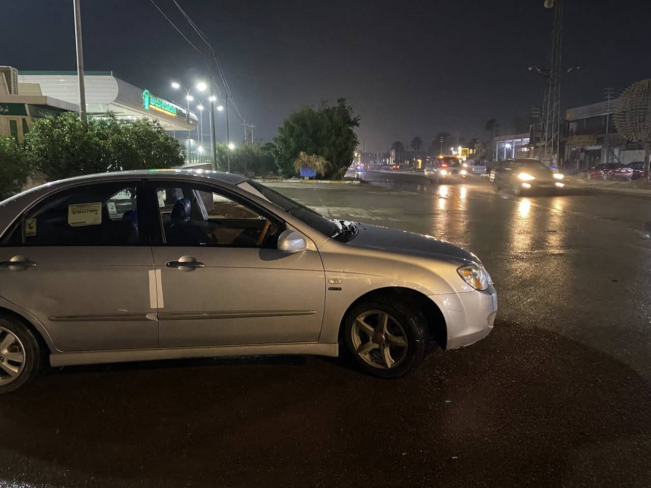 سلام عليكم سيراتو للبيع موديل 2007رقم بابل كفاله عامه سياره بيها شبرين بارد سعر ٨٢وبيها مجال مكاني كربلاء طوريج ما موجود خاص فقط تصل ع رقم ***********
