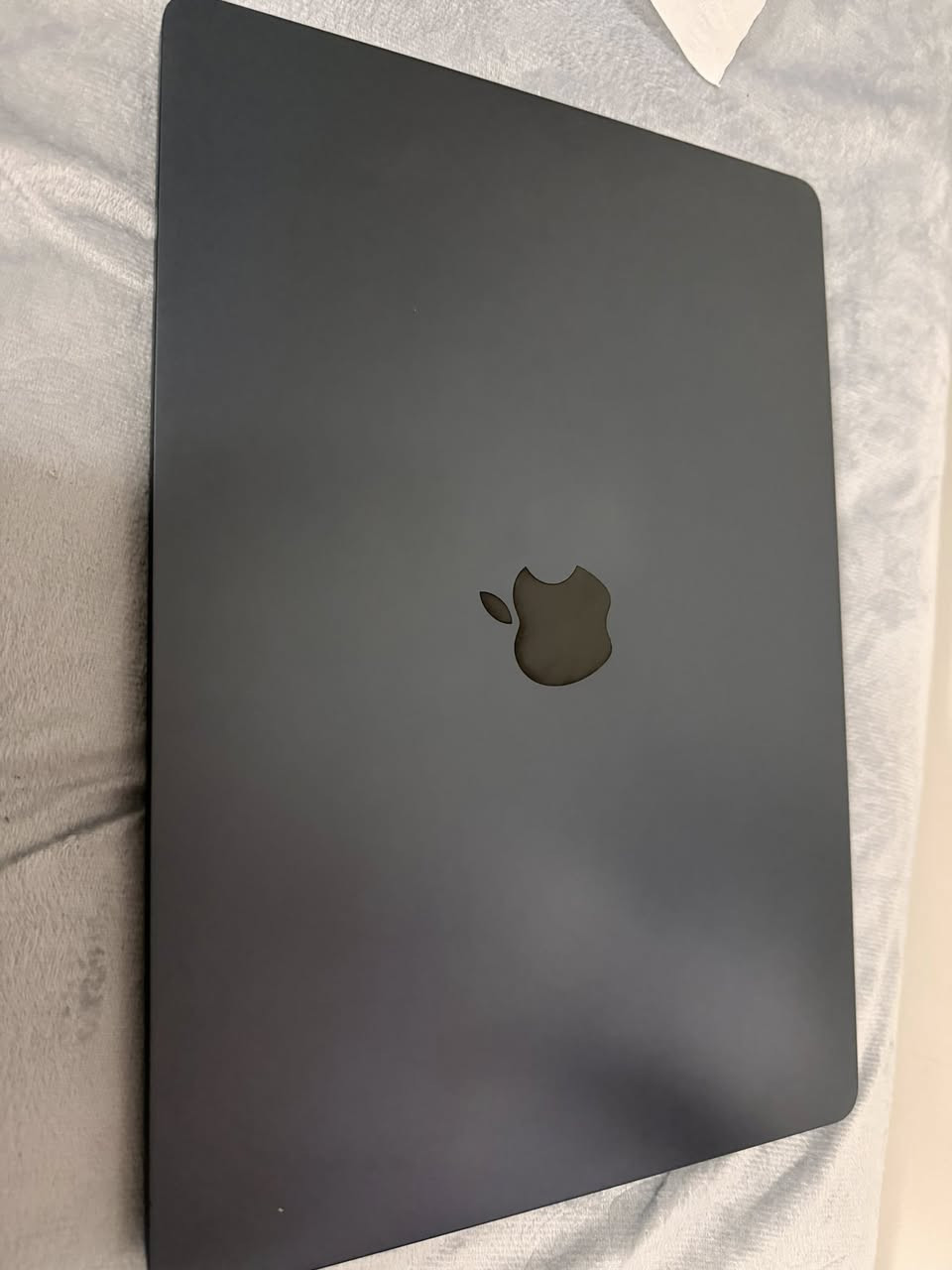 MacBook Air m5 + logic mouse generation 2
Ram 15gb
Hard 512gb
Battery cycles 5
Logic mouse generation 2
الماك شرق اوسط وضمان عربي مشتريها من هورايزن 

السعر مليونين ونص بيها مجال كلش بسيط


**إذا كنت صاحب هذا الإعلان وتريد حذفه لأي سبب، رجاءا أرسل رسالة إلى الدعم الفني**