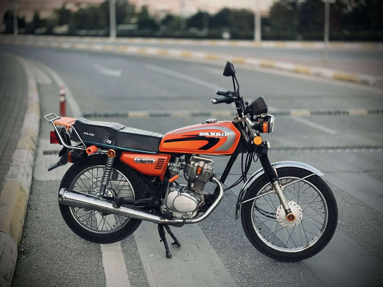 سڵاوی خواتان لێبێت 👋 ئەم ماتۆڕە گێچوو لایتەمان هەیە بۆ فرۆشتن هەر سفرە ماشااللەی لێبێ زۆر بە پاکی ماوەتەوە هەر هەموو گیانی مەزبووتە و بێ عەیبە ١ خەلەل چیە تیایا نیە و یەکەو سەر بە هندلێک ئیش ئەکات هەموو گیانی بە شەرتە ✅ جۆری ماتۆڕ(RAHRO 2016)(4گێڕ) ڕەهڕۆی وەجبە یەک(01) فوول ئێرانی عەسڵ شتی دەگمەن @هەر هەموو گیانی ڕەهرۆیە هیچ پارچەیەکی نەگۆڕاوە وەک خۆی ماوەتەوە سەعرەکەشی ٧٣٠ هەزاروو مەعامەلەیەکی برایانەشی تێدایە 🔥شوێن سلێمانی ❤️‍🔥ئەوەش ڕەقەمەکەم ٩٧٩٦ ١٤٦ ٠٧٧٢ واتس ئەپ 🟢 و ڤایبەری 🟣 لەسەرە ئادمینی گوڵ 🧡🌹🧡


**إذا كنت صاحب هذا الإعلان وتريد حذفه لأي سبب، رجاءا أرسل رسالة إلى الدعم الفني**