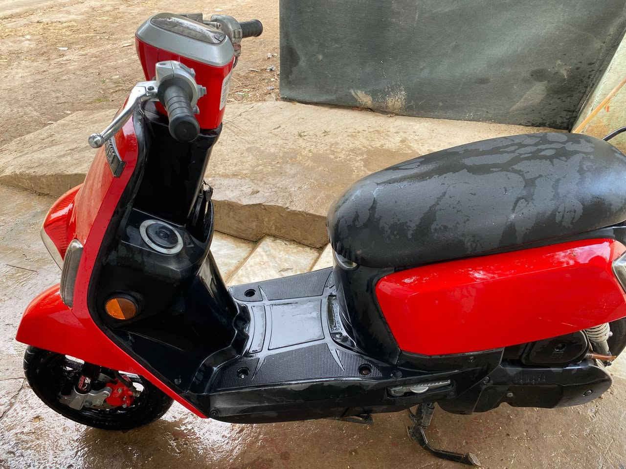 السلام عليكم شباب دراجه للبيع واحد على واحد مقفوله من كل شيء بيع مستعجل سعر مناسبي الشراي يتصل على الرقم الهاتف ***********
