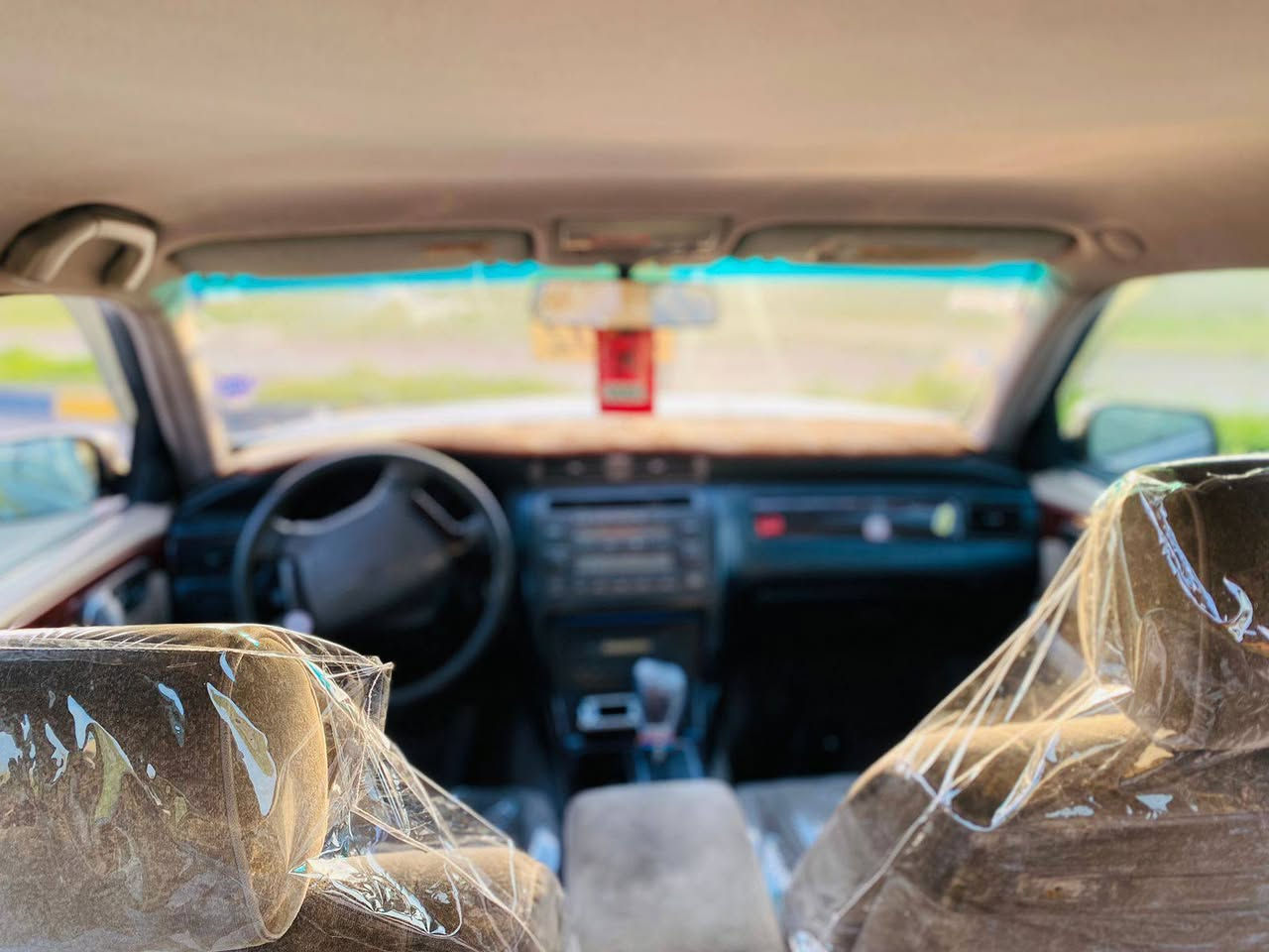 ماشااللە لە ماڵی هەموو لایەک
مەلیکەی ساق 2002 مەکینە vvt 
4دوگمە دەشبول نەجەف 
4 تایەیی لوکی لەسەرە 
سەیارەکە وردە دەسکاری گەرەکە زۆر بەسیتە خۆم نیوەیم تەواو کردە 
سونەریم داناوە 
سعری 40 وەرەقەو مەجالێ برایانە تخوا موشتەری نیت سەرم مەئیشینە پارەی بڕاوەیەکە 
شوێن کەلار 
ژم :***********
