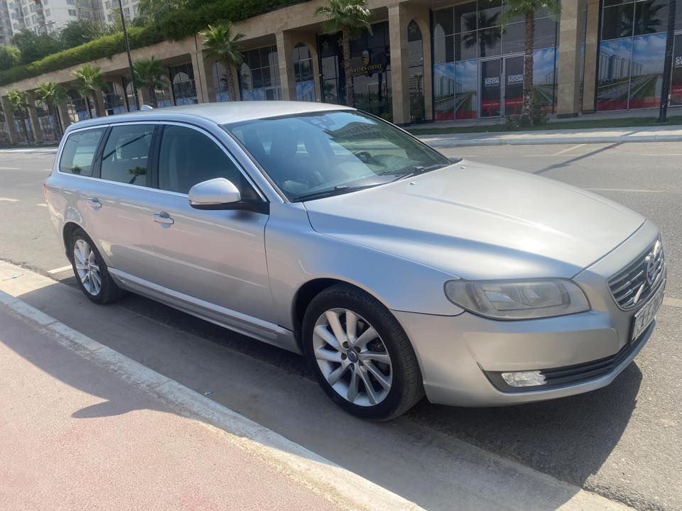 سلاموعليكم
volvo.V70
موديل2016
حجم مكينه20توربو
مكفوله كفاله عامه 
رقم و سنويه جديده
سعر خاص
رقم تليفون***********
