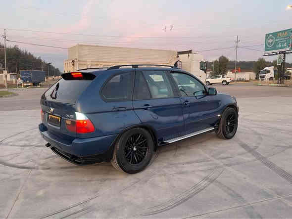 بیئم دووهەزار ٥ مەکینە ٥٣٠ دەبڵ دیجیتاڵ  قەپات مواسەفات گئر مەکینە بەشەرد گەنجانەیە *********** 
دەبڵ گێر  کوشن هیتەر جڵت 
هەموو مواسەفاتی هەیە بئ دوکەڵ بئ بوخار 
هەموو گیانی بەشەرتە *********** رانية
