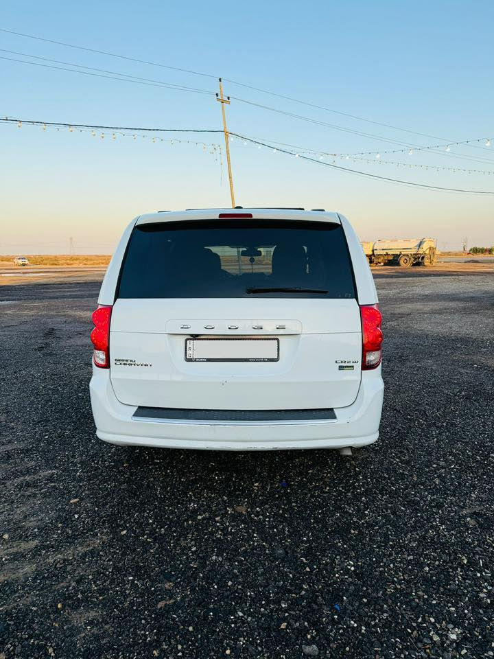 دوج كرفان موديل: 2019
الفئة: crew ( أعلى فئه )

📄 السيارة رقم بغداد دولي بأسمي
       سنويه لـ  2030

🔹( السياره كلين تايتل )

🚗 المواصفات:

• محرك 6 سلندر 3600

• كشنات جلد

• كراسي كهرباء

• حساسات إطارات

• نظام فرامل ABS

• كاميرا خلفية

• جام 6 كهرباء

• كشنات بلع

• بيبان + جنطه كهربائي

• شاشة قلاب

• 3 قطع تبريد

• 5 ويل كب

( بيها منظومة غاز كاملة )
( تحويل بنزين / غاز بكل سهولة )

💰 السعر: 195 ورقة وبية مجال 

السيارة جداً حلوه ونضيفة
وأحلى من الصور
وأستخدام شخصي للبيت
وجاهزه من كلشي
ما تصرف عليها شي

📞 للاستفسار:
***********
***********
