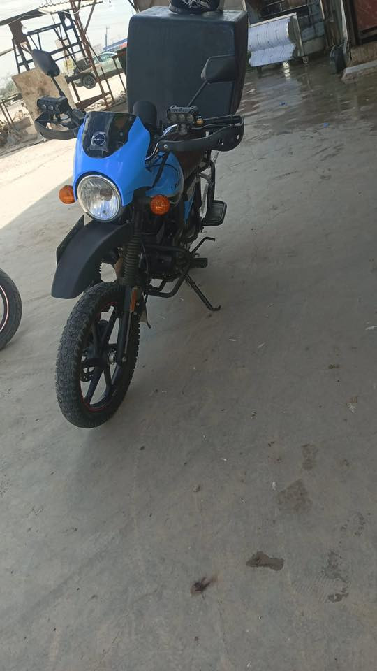 السلام عليكم دراجه دايوان جبلي للبيع موديل 23اه مرقمه رقم بغداد باسمي رقم وسنويه 
دراجه زيرو برغي ما مفتوح بيها

السعر 2600 وبيها مجال خادم للطيبن 
الرقم 

‭٠٧٧٠ ٠٠٤ ٧٢٩٠‬
