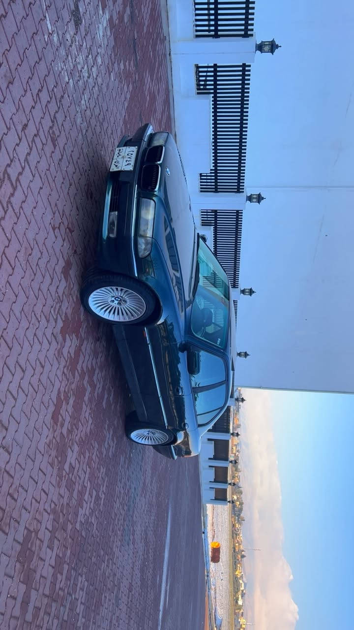 Bmw ًخفاش
موديل1996
حجم محرك44
سياره معمرهه جديد دعامي لل دعاميه
موصفات 1~1فول فول
تبريد تدفيه شغال''كشنات جلد هيتر'ًسلايد' اربع جامات كهرب''دواخل فورميك''دبل ايرباك'' تخم خلفي امامي جديد'' سندوك شفت'' دعاميات حساسات ''شاشه كاميره''كهربايات كلهه شغال  بكلايتات امامي شادلهه جديد'' تخم ويلكب شادلهه بل كرتون 500دولار''بطاريه جديد 105امبير''
سياره مصبوغه عام لل جماليه بيدون معجون فقط صفحة سايق بيهه ضربه خفيفه
كير محرك مكفولات ✈️ اخوان سياره جاهز جاهز من كل نواحي''تحويل بشرط سياره جاهز لل تحويل
سعر (85)ورقه حق جيتك بيهه مجال
عنوان قضاء عقرة قريب من موصل اربيل
***********
***********
واتساب فايبه ر موجود عل كورك
