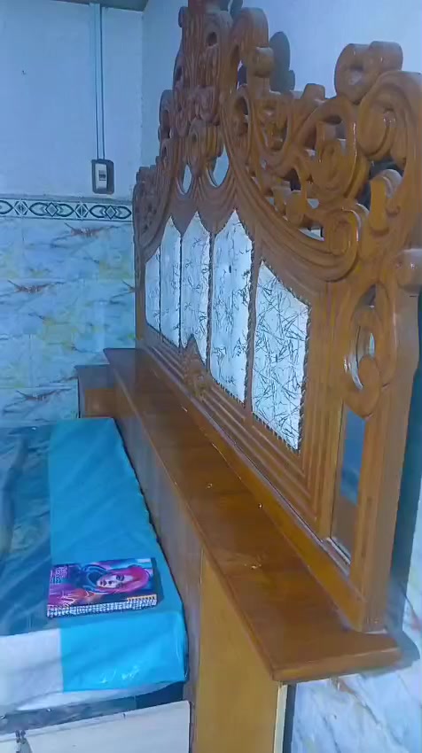 السلام عليكم غرفه صاج مستعمله مصالها سبوع جديده وسعره خيالي راسلني رقمي***********
