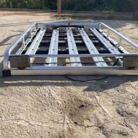 الديوانية • مستلزمات سيارة • للبيع