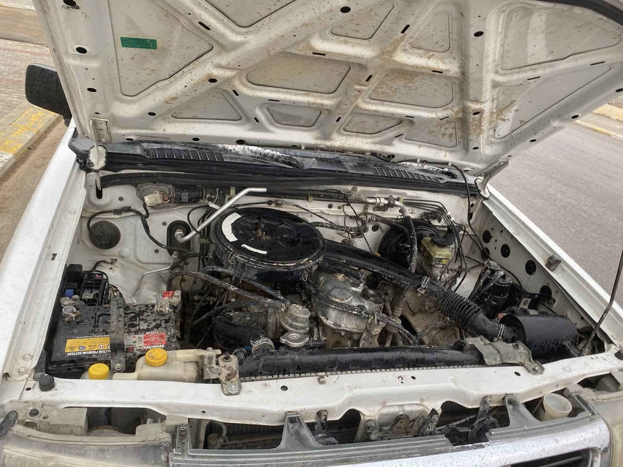 نیسان مۆدیل 2002بۆ فرۆشتن بێ بۆیاغ بێ دەعم گیڕو مەکینەوە ئەکسلو تەبریتی بەشەرت نمونە لە جوانیوە خاوێنی کام جوانکاری بۆ کردوە تایەو ویلی تازەیە ڕەقەمو سەنەوی بەسەر چوە بە شەرتی تەحویلو  غرامە چەمچەکەی لە گەڵ نیە بەرگە کوشنو گاعی تازەیە دەعامی بۆ دەعامی بەشرت ماڵی خۆمە هی ماعرەج نیە شوێن هەولێر مشتەریت تیل بکە لە خزمەت دامە 
***********
