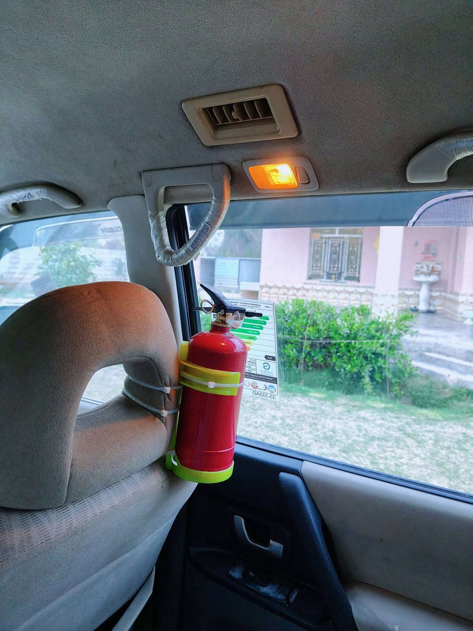 سلام عليكم اخوان باجيرو موديل 2006  للبيع سياره مكفوله من كلشي  جاهزه وحلوه ماتصرف عليها الف سياره بأسمي سنويه ل 2027 السياره تتفئه تبريد دفع رباعي  صدر امامي خلفي جديد وبعد بيها مواصفات الجناي يعرفها تخم تاير قبل شهر شاده مكينه 3000 مكفول من تنقيص تبخير أي شي  مثل مابصوره وأحلأ تجي اتشوفها تفحصها  تطلع اتراي وين ميعجبك سعرها 110 وبها مجال حك جيتك واني خادم لطيبين يعجبك السعر اتصل  مكان السياره صلاح الدين الضلوعيه تقاطع الحردانيه ***********
