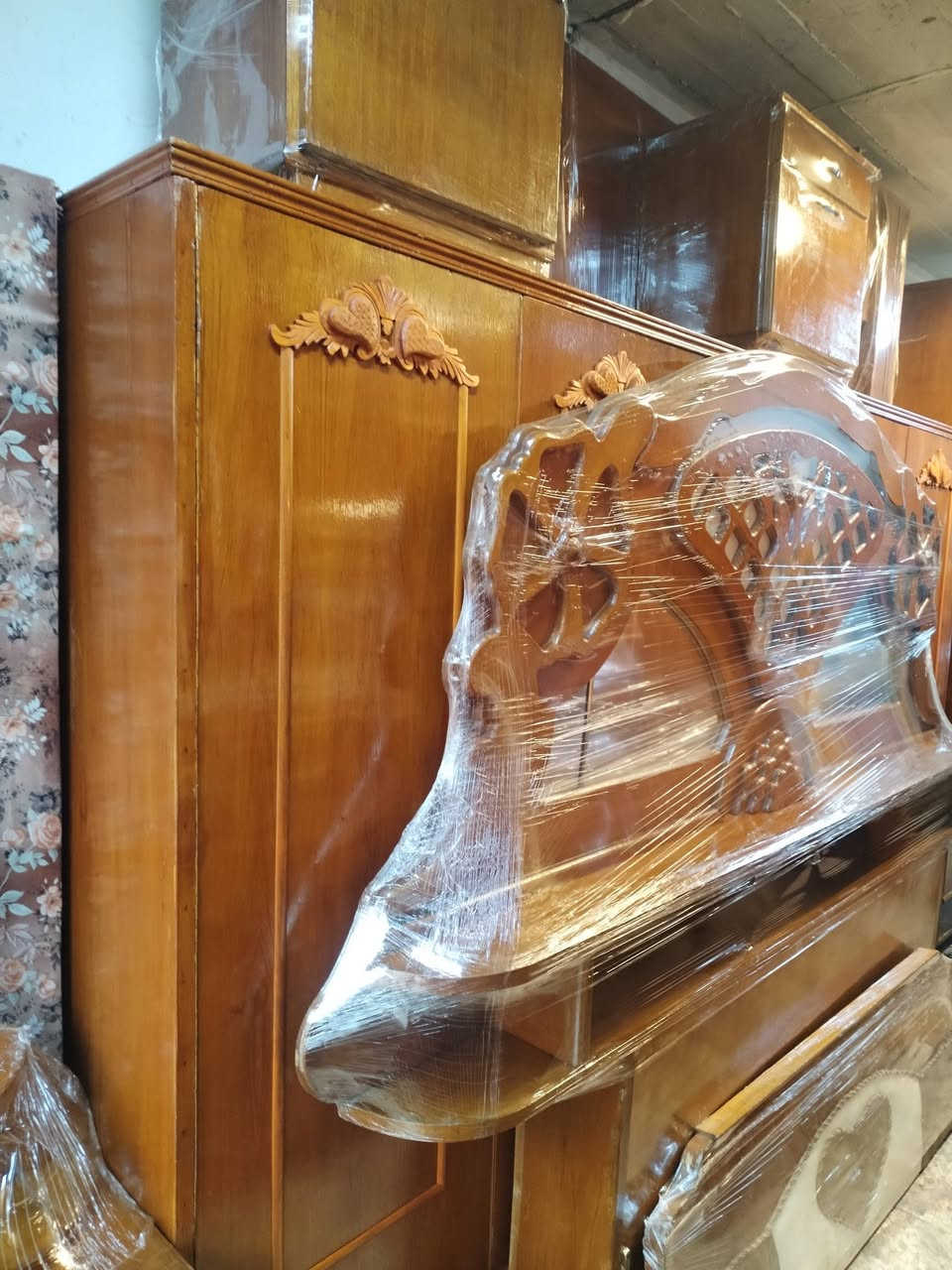 غرفه 5باب حيل حلوه شغل ثقيل السعر 485
***********
***********
