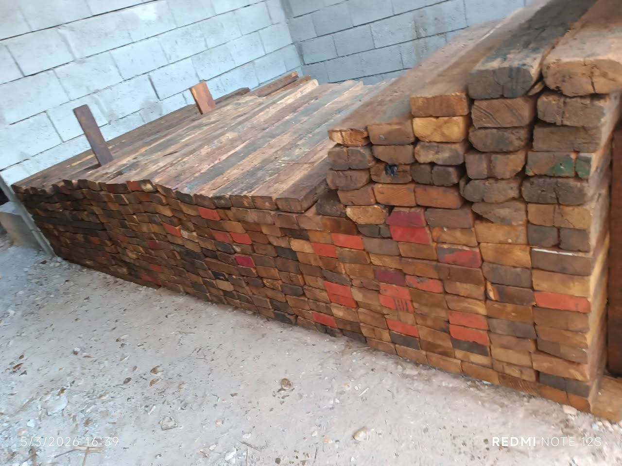 قالب جديد 12مكعب مشتغل دكة وحده فقط
كل فئات السيور بي لوح تارس..
خانقين 
***********
