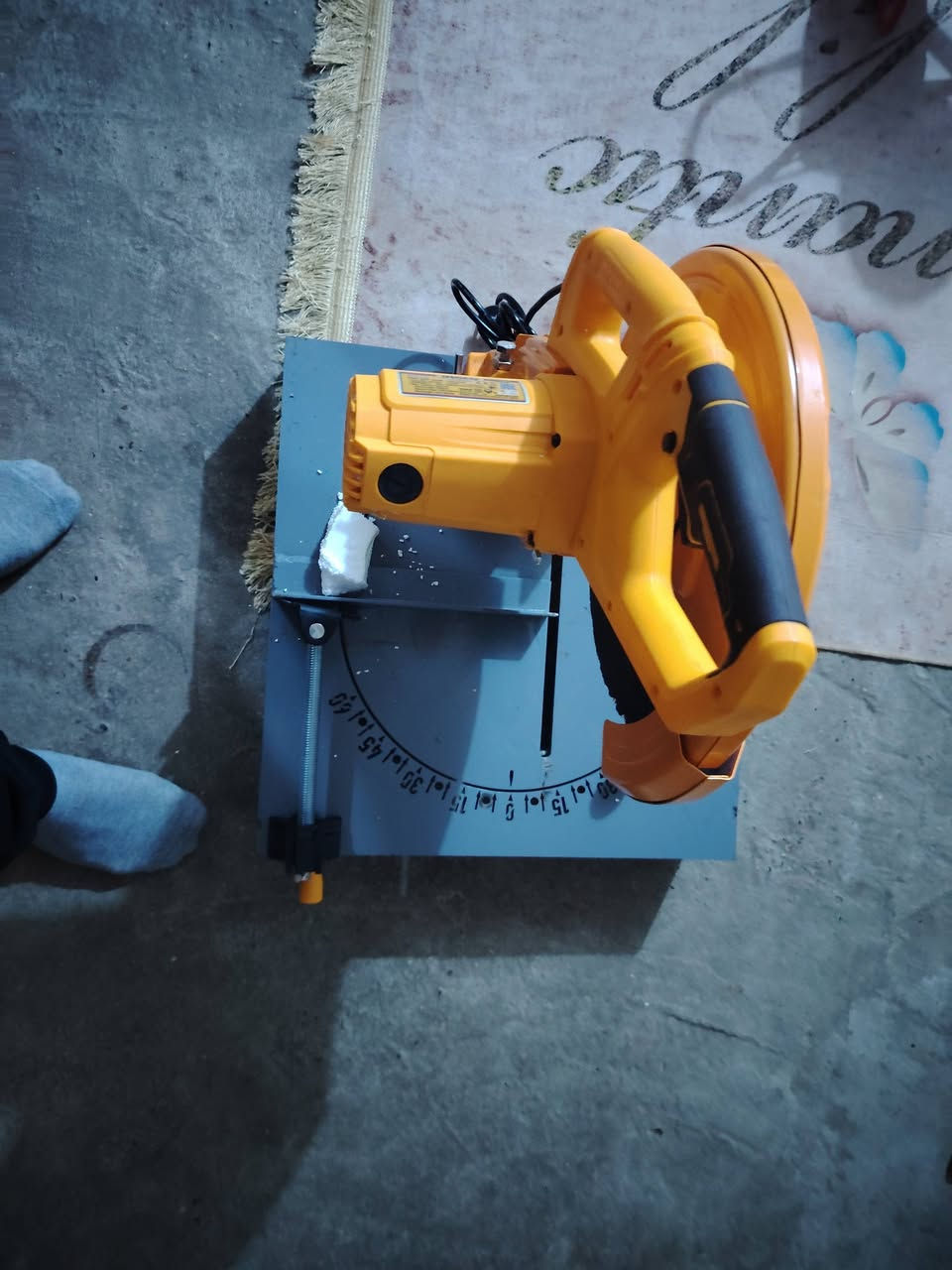 كتر انجيكو متحرك جديد ما مستعمل مكاني بغداد السعر 250الف و بي مجال 
رقمي ***********
