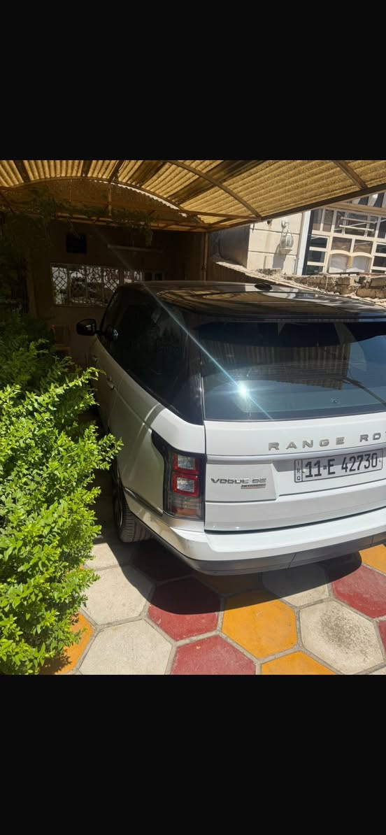 للبيع او مراوس و الفرق جاهز
رانج فوك 2016 SE محرك 8 سلندر 5000 سوبرجارج  المرغوب سياره عليها رقم مميز بغداد بسمي و تحويلك ثاني يوم 
سياره خليجيه شركة سردار ضمان انتربول وياها بصمتين بلادي سياره مسويلها سيرفس كامل الدعاميه للدعاميه كل شي بشرط و مضبوط 
مكفوله من الصبغ و البارد فقط تكحيل كارت صغير بباب الراكب 
مواصفات الرانج معروفه 
داخل جلد احمر و اسود بلادي و القماره كنتاره كله هذا بلاد 
الكشنات الأماميه كهرباء تدفئه تبريد  
الكشنات الخلفيه كهرباء 
بصمة تشغيل و ابواب 
بانوراما 
حساس امامي خلفي 
زراك لايت 
لايت زنون متحرك ويه حركة الستيرن 
جكات تصعد و تنزل و نضام الفورويل 
سياره كلش جديده و نضيفه سعر السياره 36000$ للأستفسار الأتصال على الرقم 
*********** متوفر واتساب
