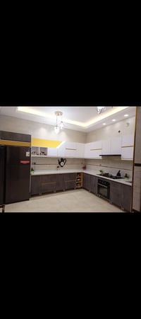 كاونتر مستعمل للبيع نظيف جدا HDF خارج وداخل تركي تفصال المرمر كوارتز ط...