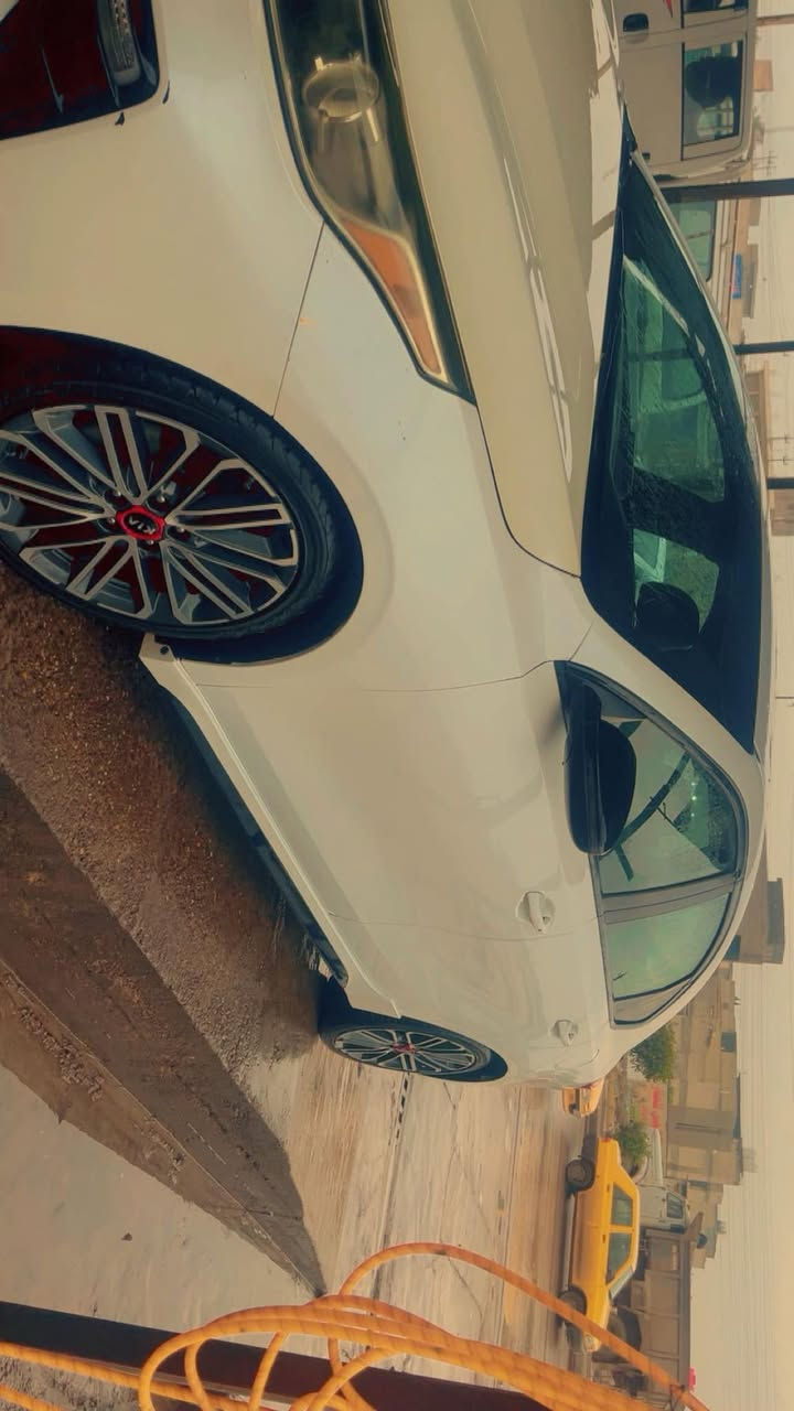 السلام عليكم ورحمة الله وبركاته 

كيا فورتي موديل 2021حادث جاملغ وبنيد 

فول مواصفات للأخير/رقم السياره كربلاء 

مكان السياره بغداد/ السعر 130 وبيهه مجال

مكينه جي تي تيربو  سوبر  طاحونه 

رقم موبايل ***********

السياره كير عادي 7 نمر مع البك 

كلش قويه وجديده حيل
