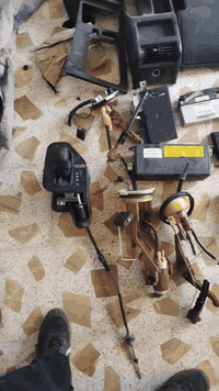 غراض  Bmwمال حا ويه للبيع للاستفسار ***********    مكانهن ديالى
