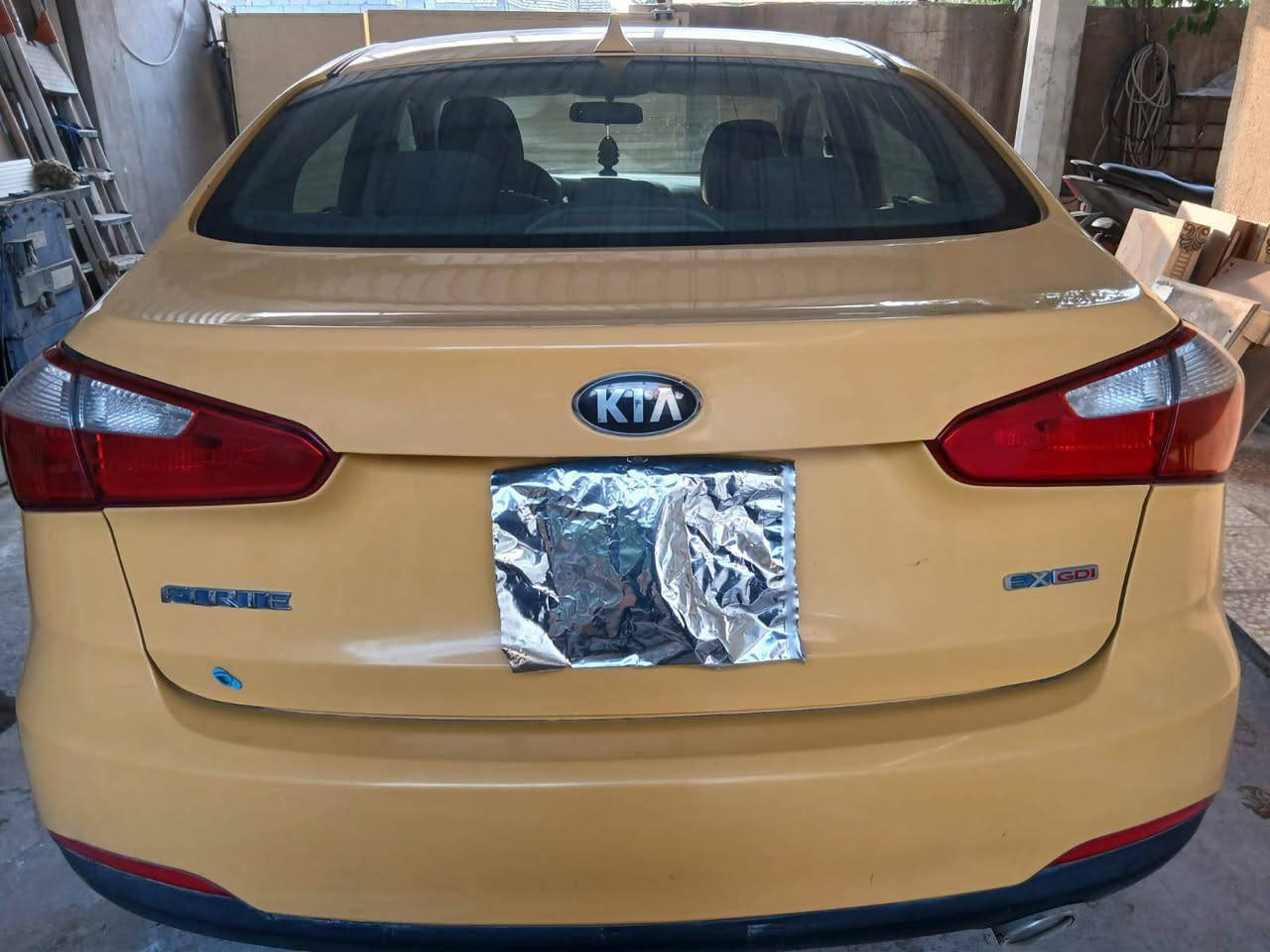 كيه فورتي امريكي موديل ،14 ,,مصفره حادث بنيد نفسه محرك ،،2000,السعر ١٠٣بغداد الكاظمية الطي ***********  ***********
