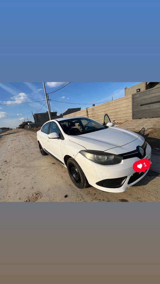 سيارة رينو  فلاونس للبيع موديل 2016 

السرعة شاشة ديجيتال ✨ 
جامات كهربائي 💥 
مسجل بلوتوث 
كير cvt 
محرك 1600
4 سلندر 
8 نوزل 
دفتر بانزين بيها 🟢
لون ابيض رقم اربيل ✨
تايرات جديد +باتري جديد 
نوزلات وبلكات جديد 
سيارة بأسمي شرط التحويل
 بيها  جامرلغ سكن تعديل بارد + قبق بنزين بخ 

السعر / 90 ✨$ 

العنوان كركوك 

للتواصل والاستفسار واتساب 
*********** كركوك, العراق
