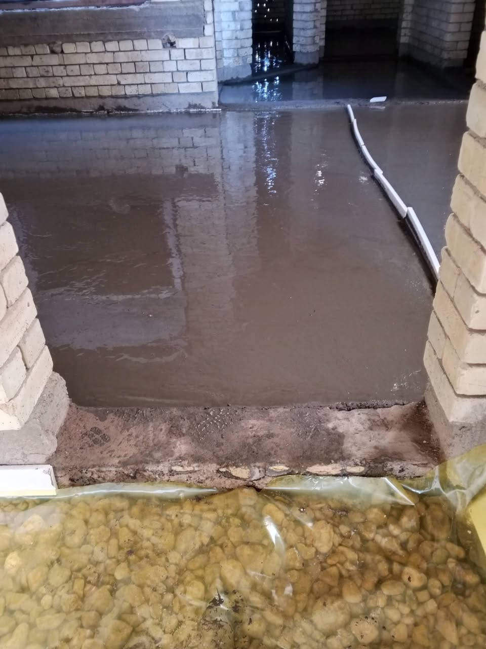 سلام عليكم توجد خباطه صب لكافت الأرضيات فرش سبيس وحدل وصب شغل درجه اولى وبأسعار مناسبة للاستفسار ***********#
