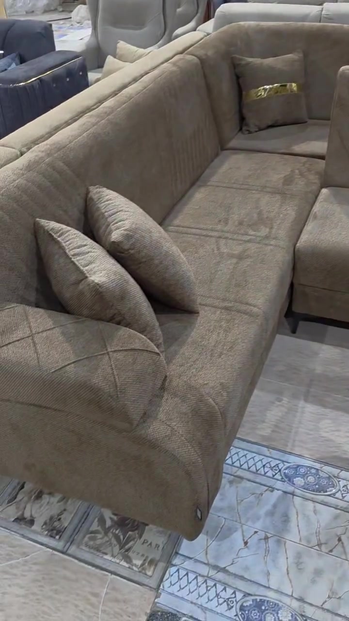 تفاصيل داخل الفيديو عنوانه ناصريه شارع المدينه المائيه قرب صيدليه الجبل مجاور جزارة الحاج حماده يوجد توصيل داخل الناصريه معرض الإبداع للاثاث التركي اي ستفسار اتواصلو واتساب وبخدمتكم ***********
