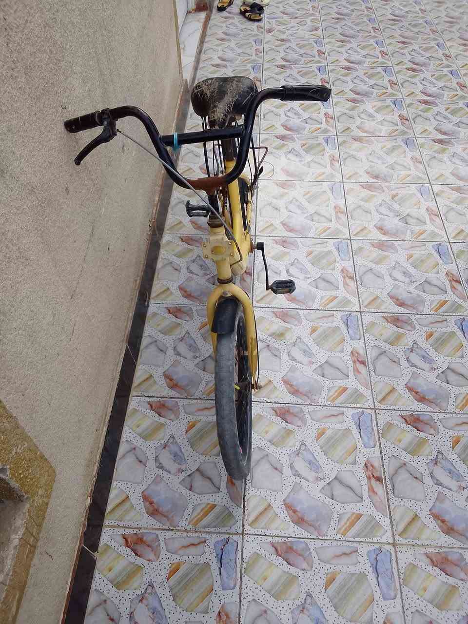 سلام عليكم باسكل نضيف حجم 20 سعر 35 مكان سماوه قضاء الخضر رقم ***********
