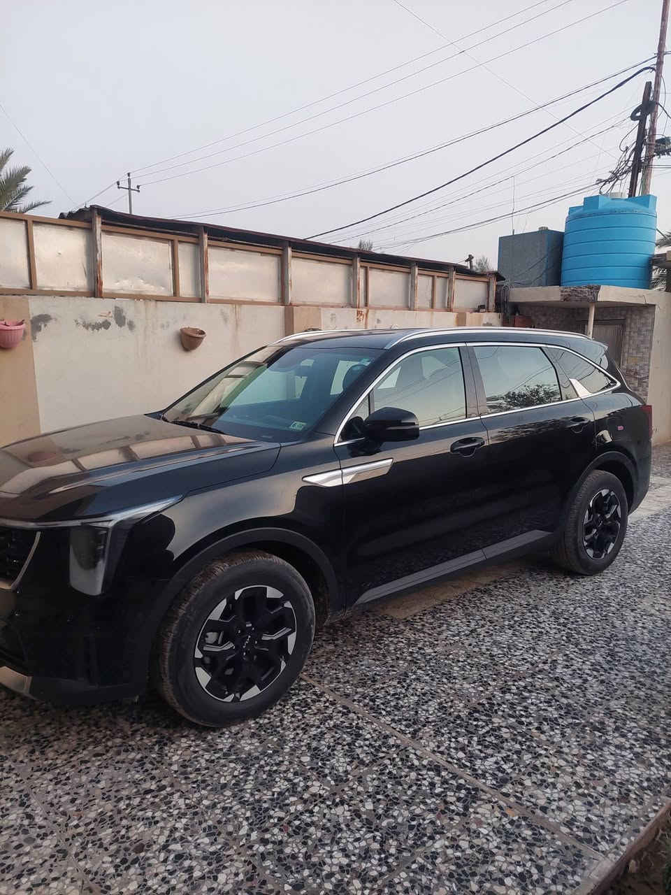 سورنتو موديل ٢٤ كلين ماشية ٢٠ الف رقم ***********
