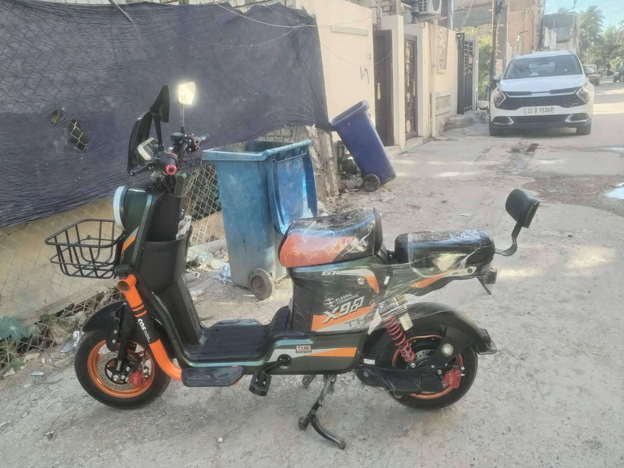 السلام عليكم دراجه جديده اكس ٩٠٠ جديده بمعنا الكلمه كامله من كلشي الدراجه سرع ٤ كامله الدراجه فول مواصفات المكان الكريعات سعر ٤٢٥ وبيهه مجال للشراء ***********
