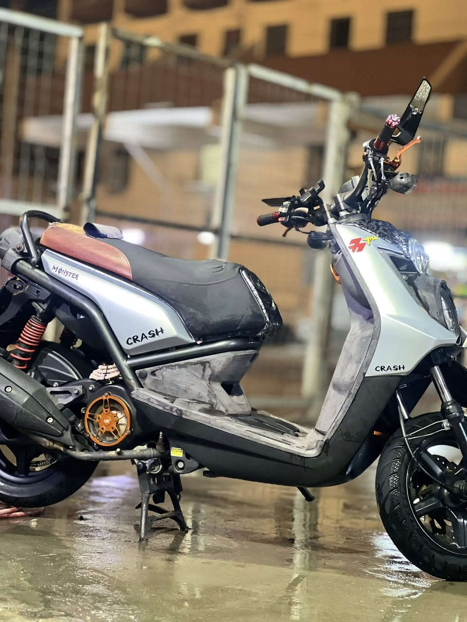 سلام عليكم سكنس جبلي مكفوله كفاله عامه الدراجه مغلفه والون مالته الاسود مثل ما موضح بل صوره دراجه اطيك ضمان شهر اذا كفر تجاري او محرك مفتوح دراجه خير من الله تزويد خارجي والبلادي مًوجود الدراجه كفاله عامه السعر ١٤٠٠ وبيه مجال حكً الشراي الرقم ***********متواجد فقط واتساب بيه زنون اصلي وضمانك مفتوح 

الميعجبه ليعلق لين اليعلق يسمع شي مو حلو
