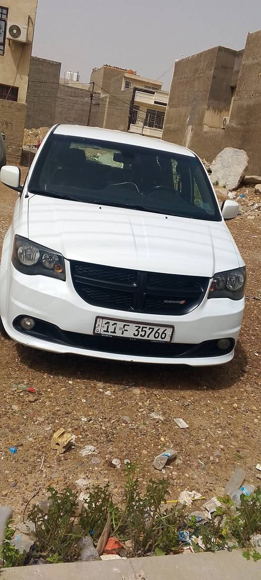 من رخصت الادمن
دوج كرفان للبيع موديل 2020 رقم بغداد التحويل ثاني يوم 
حادثه جاملغ الامامي و الباب 
السياره موجوده بغداد الكاظمية  رقم ***********
سعرها 180ورقه بيه مجال سياره جاهزه من كل شي
