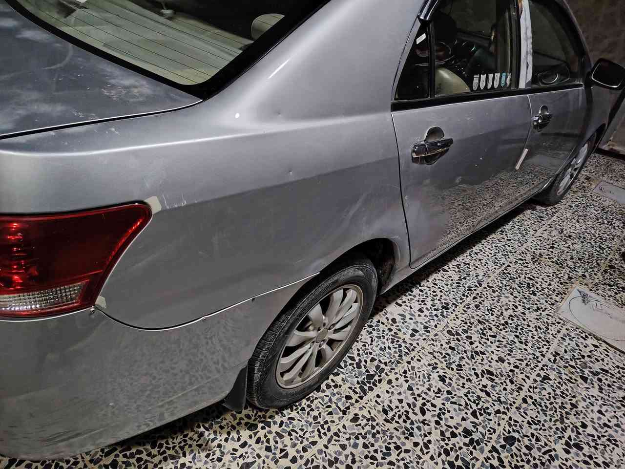 السلام عليكم BYD G3 موديل 2013كير مكينه خير من الله فتحه كشنات جلد بصمه حساسات خلفيه تبريد تدفئه شغالات الإتصال على رقم *********** السعر 57
