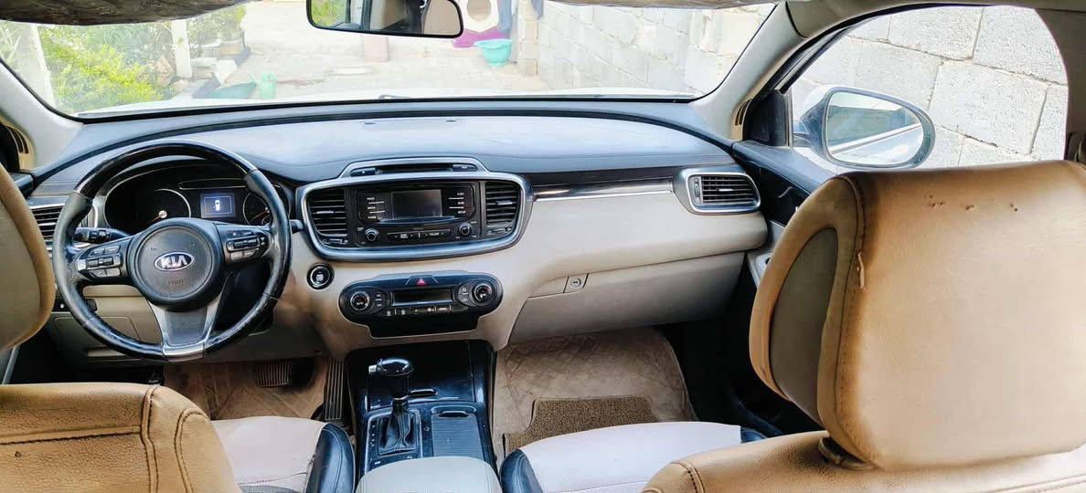 سورنتو ٢٠١٦ خليجي اربعه سلندر السياره بيه ٥قطع صبغ ابيع احزام السياره جاهزه كيرمكينه حداديه تخم تايرتبريد٣ قطع ٧ راكب السياره جاهزه مكان السياره كربلاء للستفساراتصل ***********
