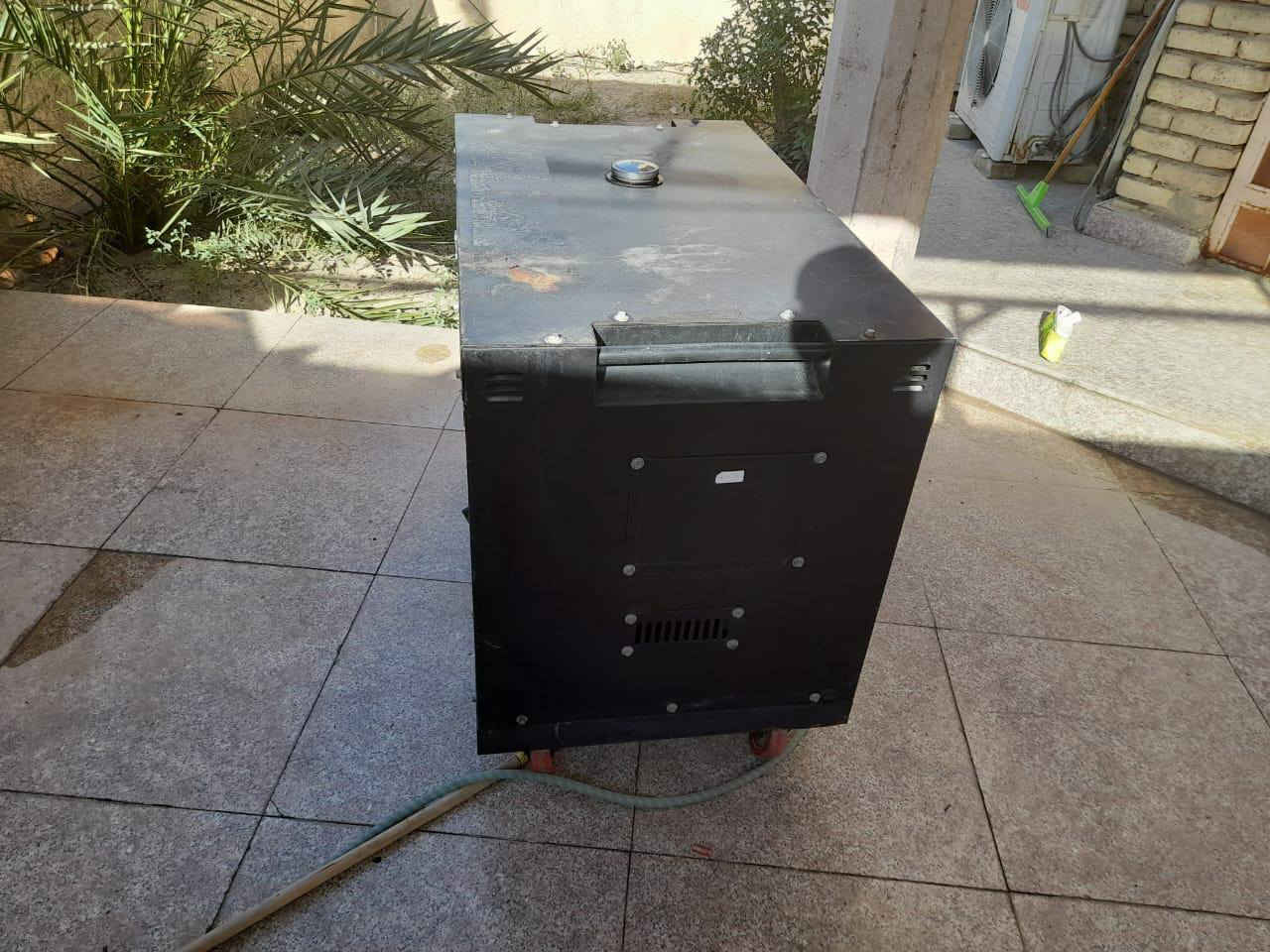 مولد نضيف وجديد للبيع ٤٠ امبير لستفسار تصل ع رقم ***********
